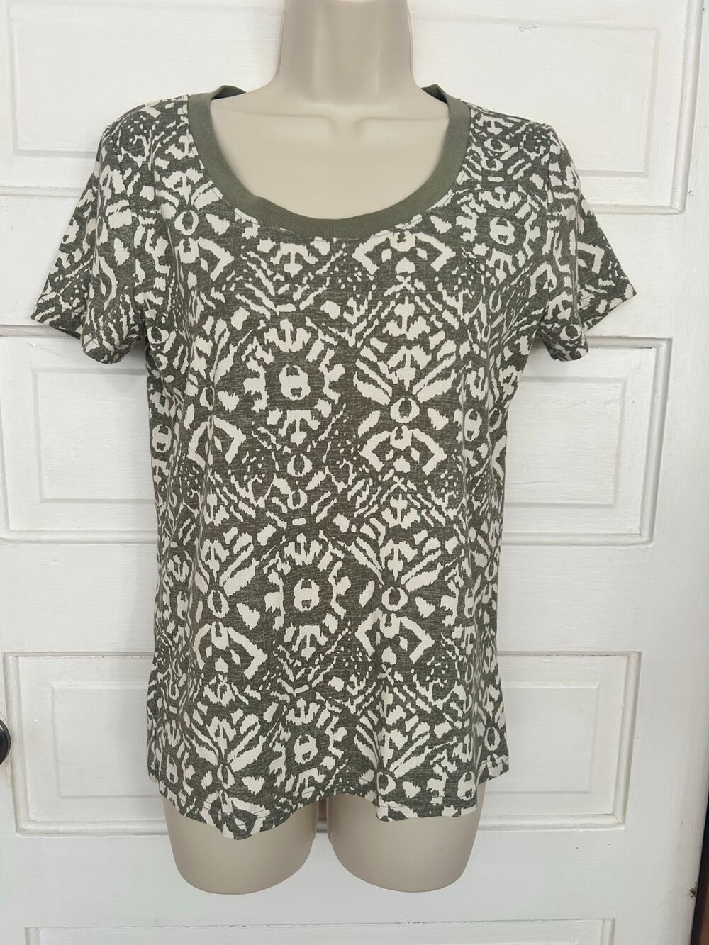 Lauren Ralph Lauren T-Shirt 100% Cotton Floral Geometric Green/Gray Womens Large
